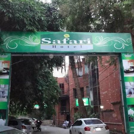 Safari Hotel Upper Mall Lahore Exteriör bild