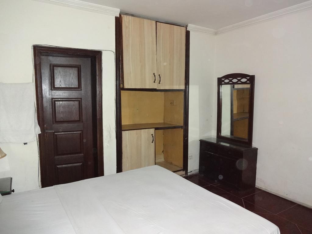 Safari Hotel Upper Mall Lahore Exteriör bild