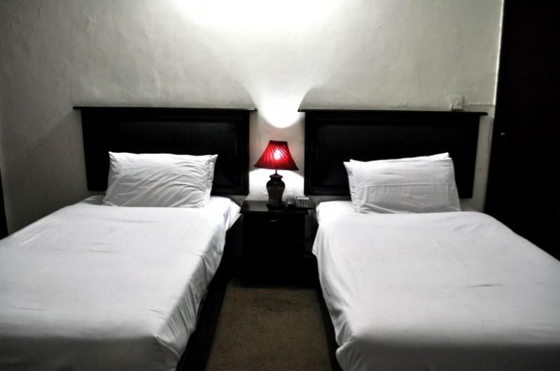 Safari Hotel Upper Mall Lahore Exteriör bild